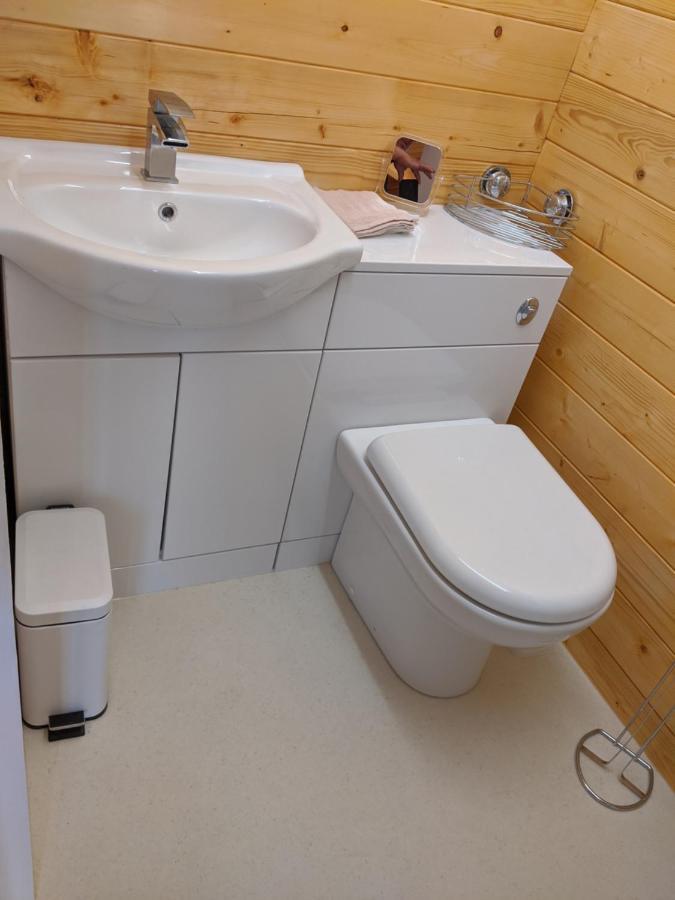 Foxhill Lodges Cantorbéry Extérieur photo