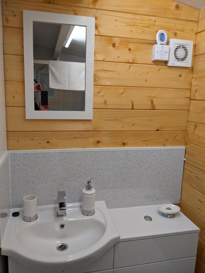 Foxhill Lodges Cantorbéry Extérieur photo